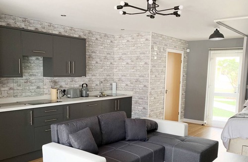 Ipswich Apartment | Toothbrush Apartments - Ipswich Nr Train - Ranelagh Rd