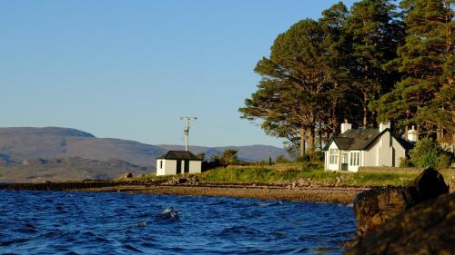 Achnasheen Bed & Breakfast | Torridon Estate B&B Rooms and Self catering Holiday Cottages