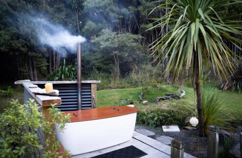 Mt Lyford Ski Chalet | Totara Lodge, Snow, Couple Retreat - ML97564