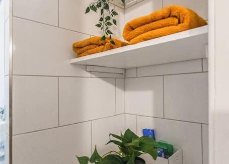 Glasgow Apartment | Traditional 1-Bed Flat in Southside (Hampden/Shawlands)
