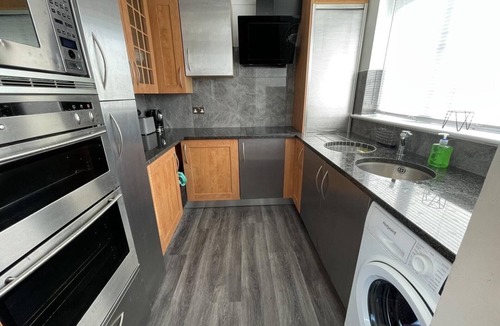 Colchester Apartment | Tranquil 3-bedroom apartment with AC in pleasant Colchester