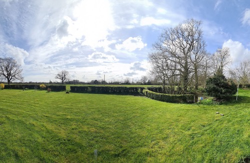 Saxmundham Cottage | Tranquil Cottage adjoining rural farmhouse 5 miles from Suffolk Coast