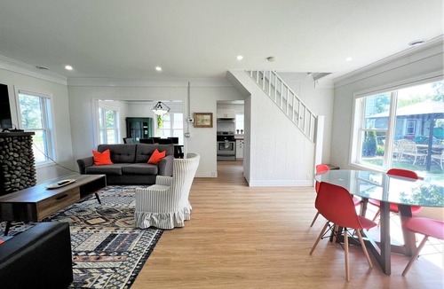 Kingsville Cottage | Tranquil Kingsville Cottage - Private Beach & Pet-Friendly!