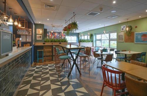 Dunmow Hotel | Travelodge Stansted Great Dunmow