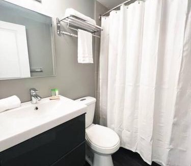 South London Apartment | Trendy City Escape - 10 Min to Covent Garden