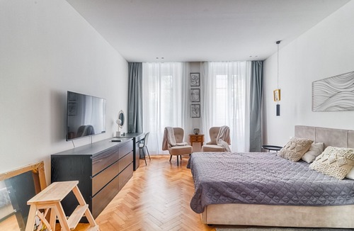 Barriera Vecchia-San Giacomo Apartment | Trieste Elegant Turquoise Apartment