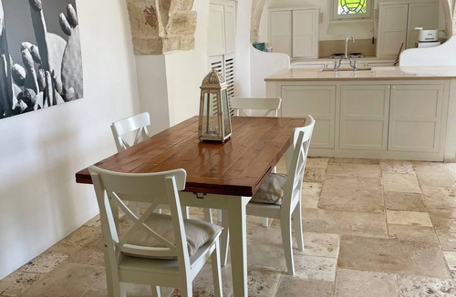 Martina Franca House | Trullo & Villa Fumarola. Large Pool + Garden. Safe for Kids. Great Location.