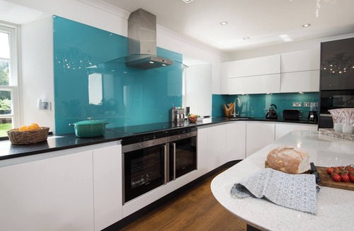 Arrochar House | Truly exceptional wellness retreat with hot tub and private garden.