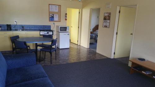 Tuatapere Resort | Tui Base Camp