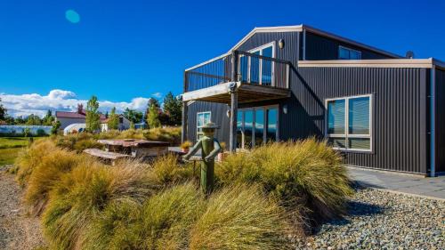 Waipiata Cabin | Tussock Lodge Waipiata