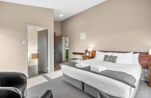 Waipiata Cabin | Tussock Lodge Waipiata