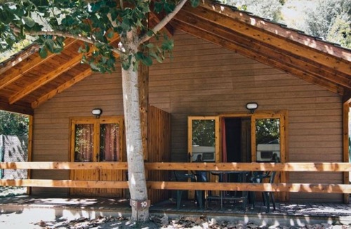 Montardit de Baix House | Typical wooden bungalows near Sort, pets allowed