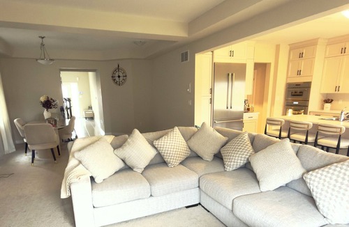Fort Erie House | Unforgettable Memories- Close to Niagara