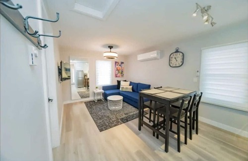 Niagara Falls Apartment | Up and Classy Canadian Suite - Near Attractions