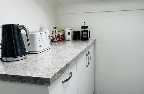 Dunedin City Centre Apartment | Upstairs Apartment in Dunedin Central