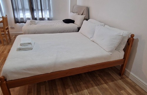 Camberwell Apartment | Urban Retreat Studio Camberwell Zone 2
