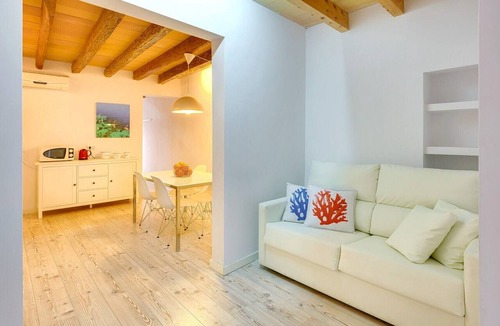 Sindicat Apartment | URBAN SUITES 1 PALMA STANDARD by PriorityVillas