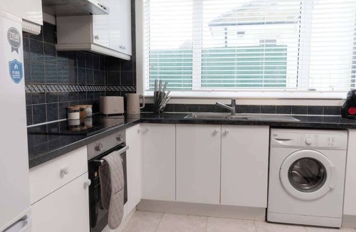 Fintry House | Vacant Nests | Ivy Cottage | 3BR | Wi-Fi