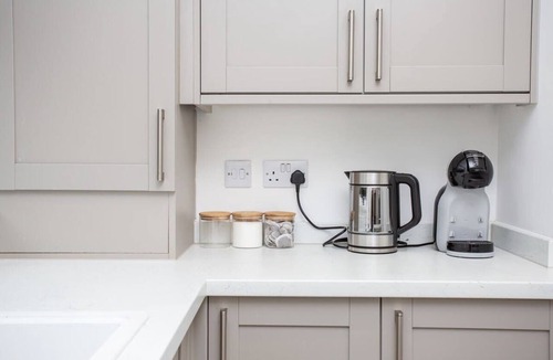 Blyth House | Vacant Nests | The Byron | Coastal | Wi-Fi