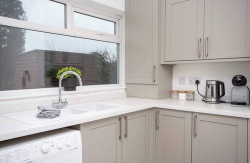 Blyth House | Vacant Nests | The Byron | Coastal | Wi-Fi
