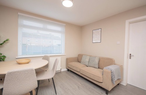Motherwell House | Vacant Nests | Unique 4BR home | The Muirhouse