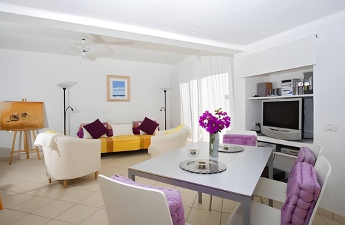 Puerto del Carmen Apartment | Vacation Apartment 'Chica' with Sea View, Wi-Fi and Air Conditioning