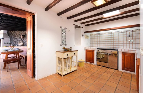El Islote Villa | Vacation 'El Islote' with Mountain View, Private Pool and Wi-Fi