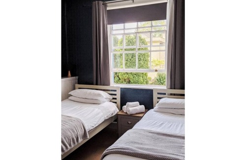 Wellington Bed & Breakfast | Victorian Guesthouse in the heart of Wellington