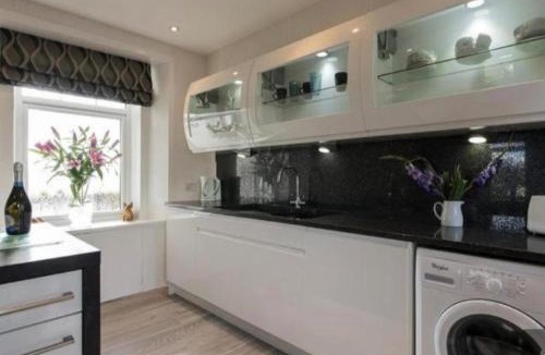 Wick House | Victorian Schoolhouse nc500 3 Bed Parking