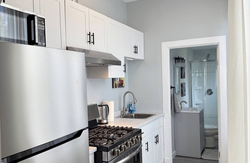 Strathroy Apartment | Victorian Second Floor Turret Apartment