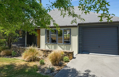 Hanmer Springs Cottage | VILLA 463, family friendly, with a garden in Hanmer Springs