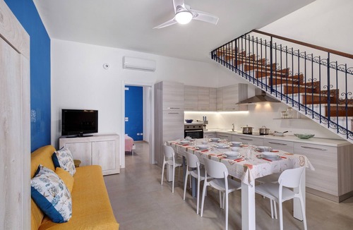 Rivabella Villa | Villa 'Bicos' with Private Garden, Balcony and Air Conditioning