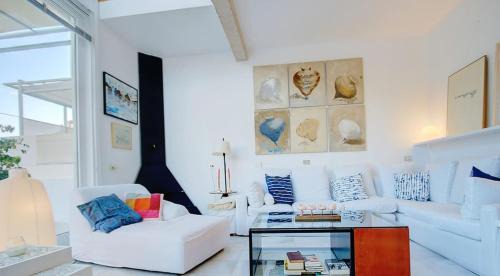 Palma de Mallorca Villa | Villa Bonanova Style by PriorityVillas