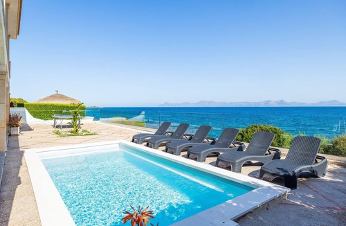 Alcanada Villa | Villa 'Ca'n Torrens' with Sea Views, Wi-Fi and Air Conditioning