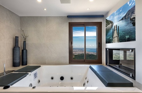 Urbanitzacio Es Verger Villa | Villa 'Carlini' with Sea View, Wi-Fi and Air Conditioning