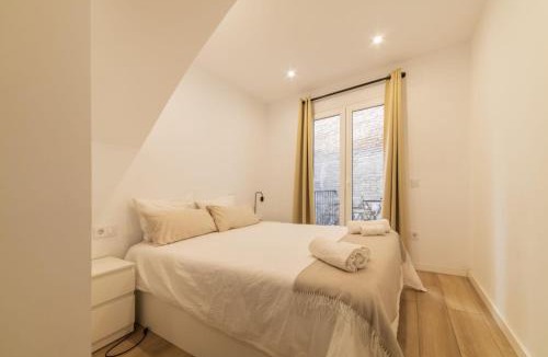 Collblanc y La Torrassa Apartment | Villa Conde Boutique