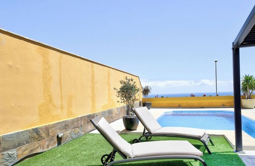 Radazul Villa | Villa Galasol with heated pool.