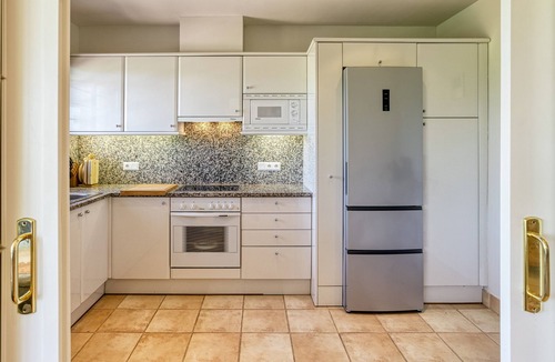 Navata Villa | Villa Greta with Mountain Views, Private Pool, and Wi-Fi