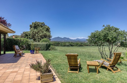 Navata Villa | Villa Greta with Mountain Views, Private Pool, and Wi-Fi