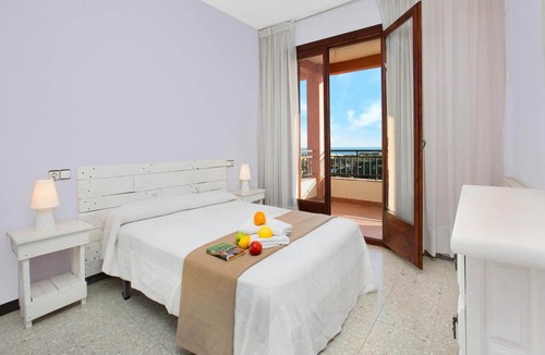 Blanes Villa | Villa in Blanes with Pool & Sea Views