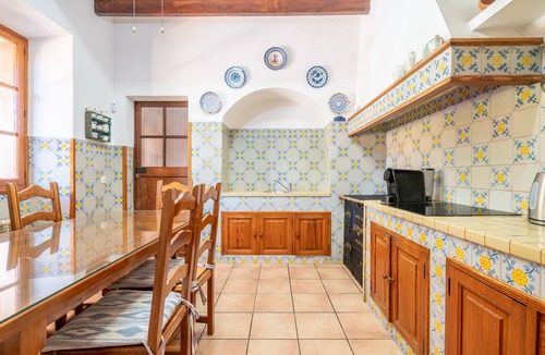Son Castello Villa | Villa 'Los Abilios' with Private Pool, Wi-Fi and Air Conditioning