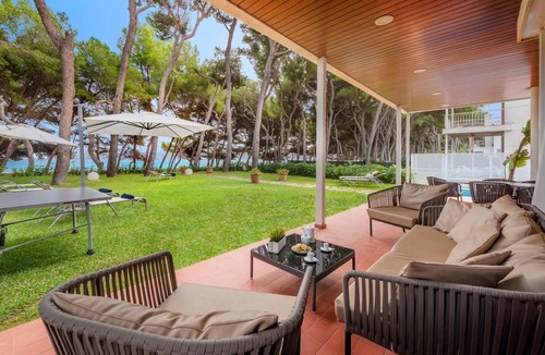 Alcudia Villa | Villa Ocean - Beachfront Villa, Pool & Sea Views