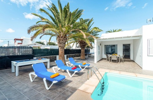 Los Pocillos Villa | Villa Palmera by Villa Plus