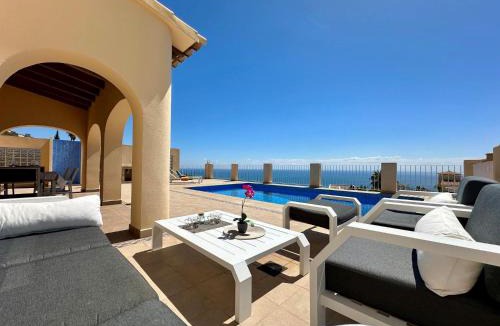 Cumbre del Sol Villa | Villa Paraíso