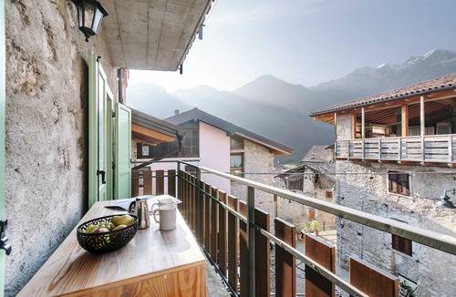 Ville del Monte Apartment | Villa Pastoedo Ap. Verde - Balcony & Mountain Views, Tenno, Italy