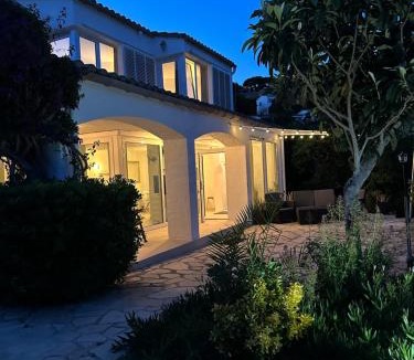 Tossa de Mar Villa | Villa,piscina privada, playa privada, parking privado,vistas al mar