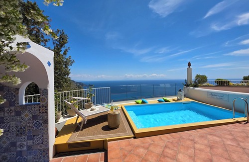 Praiano Villa | Villa Poesia - Cozy Accommodation Experience