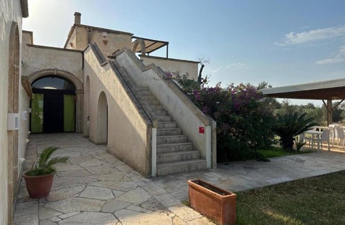 Nardo Villa | Villa 'Residenze Uliveto - 16' with Shared Pool, Private Terrace and Air Conditioning