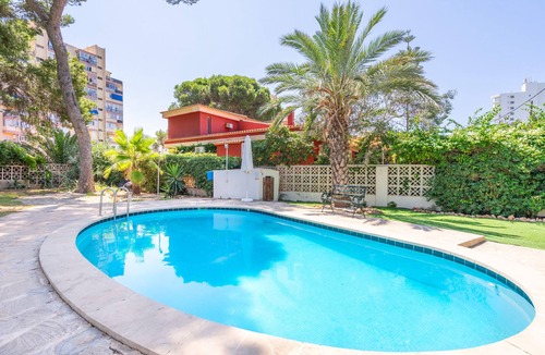 Les Meravelles Villa | Villa Santander - with private swimming pool