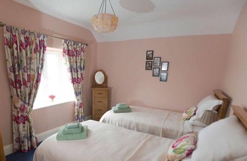 Langport Villa | Villa-Superior-Private Bathroom-Withy House